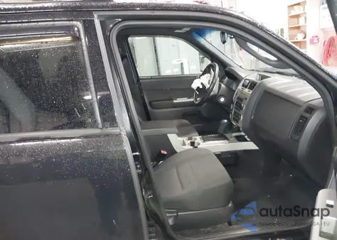 2011 Ford Escape Xlt из США, поврежденный, VIN 1FMCU0DG0BKA12936